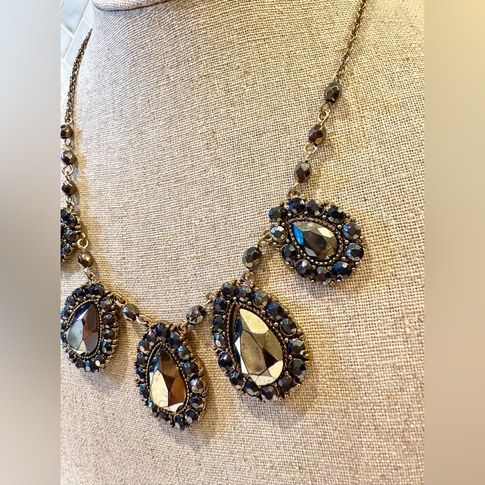 Sparkling Vintage Rhinestone Necklace